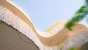 Quầy tiếp tân