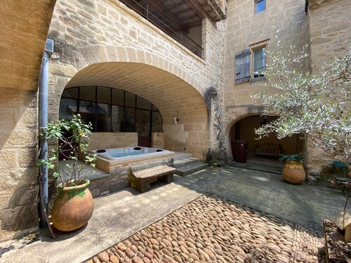 Maison Vigneronne au cœur de Vers-Pont-du-Gard