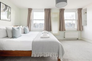 Hypo-allergenic bedding, iron/ironing board, free WiFi - Stylish Flat in Wandsworth (London)