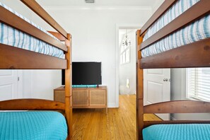 3 Schlafzimmer, Bügeleisen/Bügelbrett, Internetzugang, Bettwäsche