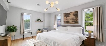 Downtown Boutique Comfort w/ Style- Otter Suite