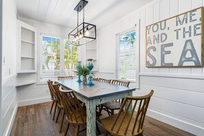 Dining - Private Home w/ Pool On Siesta Key! (Siesta Key)