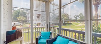 Myrtlewood Villas condo with pool & private balcony