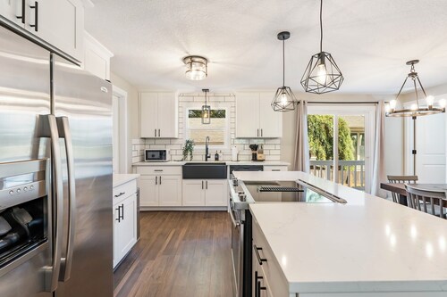 West Linn Wanderlust: Your Mid-Term Retreat