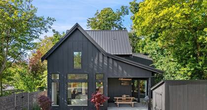 The Black Squirrel in Fairhaven: Boho-Modern Home Near Trails & Town