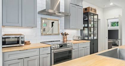 The Black Squirrel in Fairhaven: Boho-Modern Home Near Trails & Town