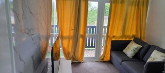 Welcoming apartment with WiFi in charming Harlow, Essex