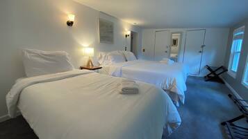 4 makuuhuonetta, silitysrauta/-lauta, ilmainen Wi-Fi, vuodevaatteet