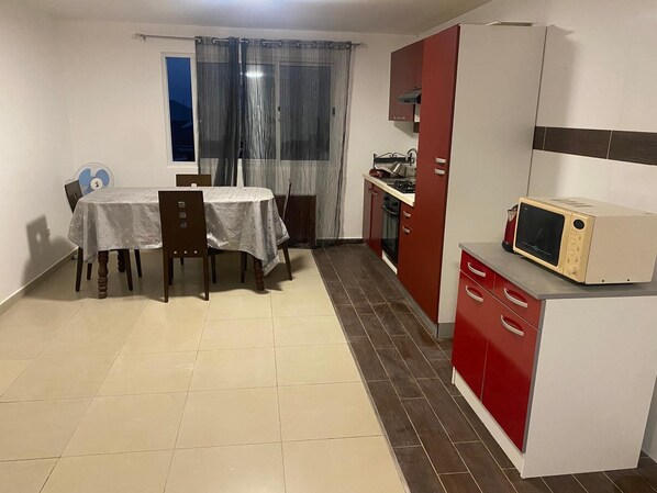 Microwave, oven