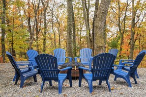Property grounds - Bearfoot Hideaway: 5/3 in Black Mountain, 4+ acres, <5 min. to town. Pets YES!. (Black Mountain)