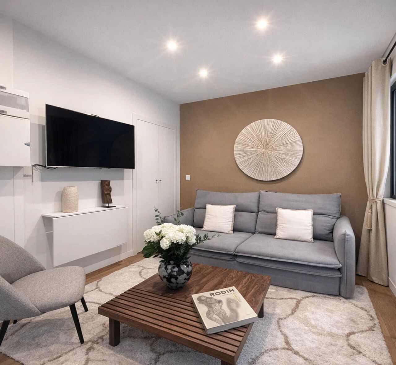 Appartement, vue cour intérieure | Coin séjour