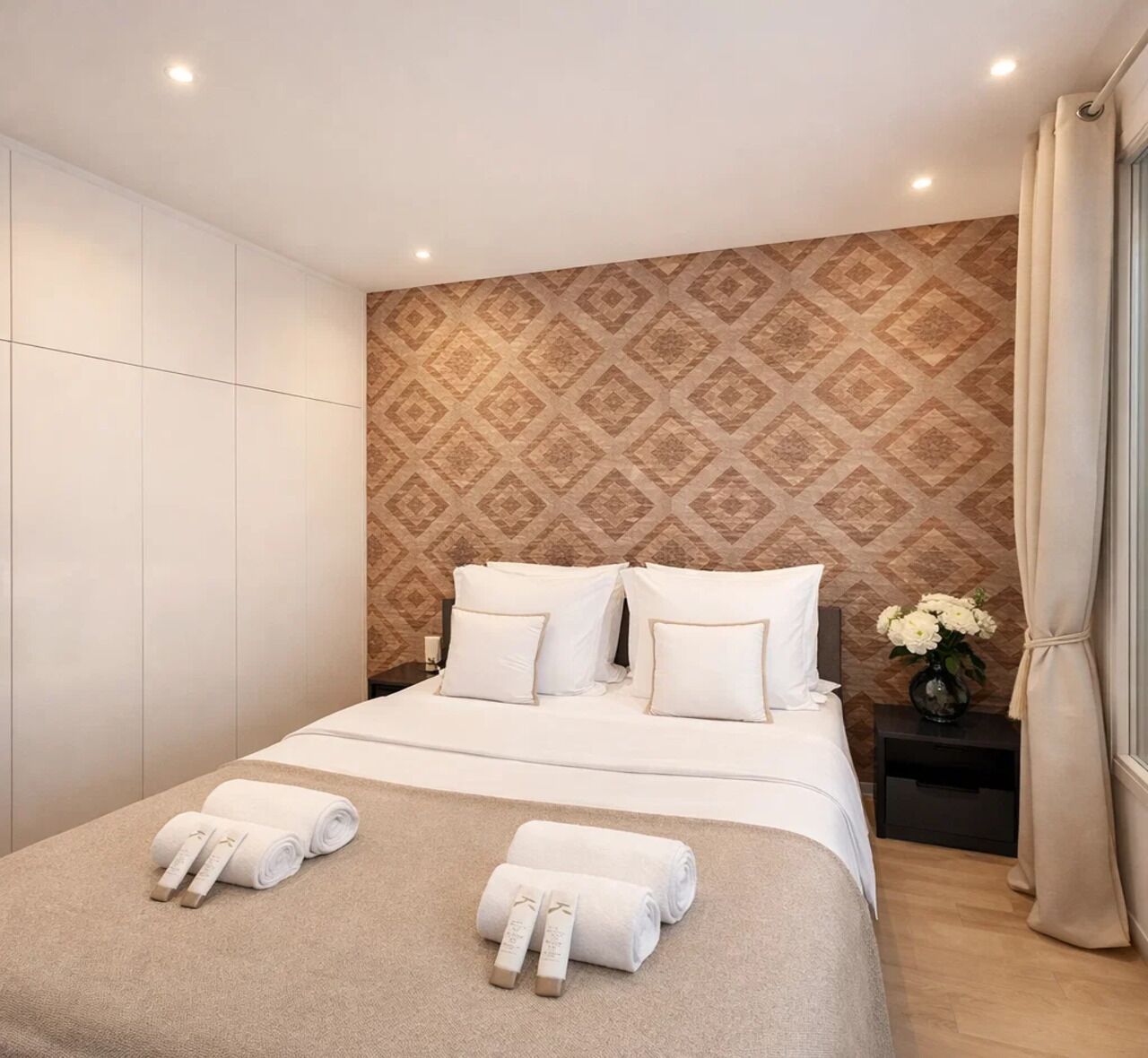 Huoneisto, näköala pihalle | Silitysrauta/-lauta, vauvan matkasänky, ilmainen Wi-Fi, vuodevaatteet