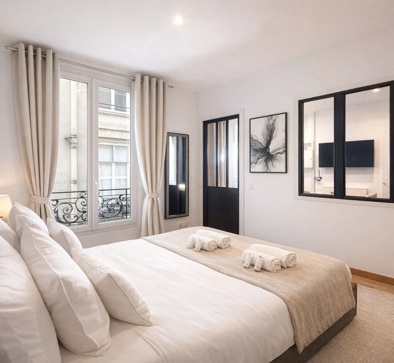 apartman, kilátással az udvarra | Vasaló/vasalódeszka, hordozható kiságy, ingyenes wifi és ágynemű