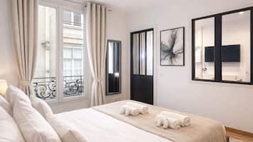 Apartment, Courtyard View | Iron/ironing board, travel cot, free WiFi, bed sheets