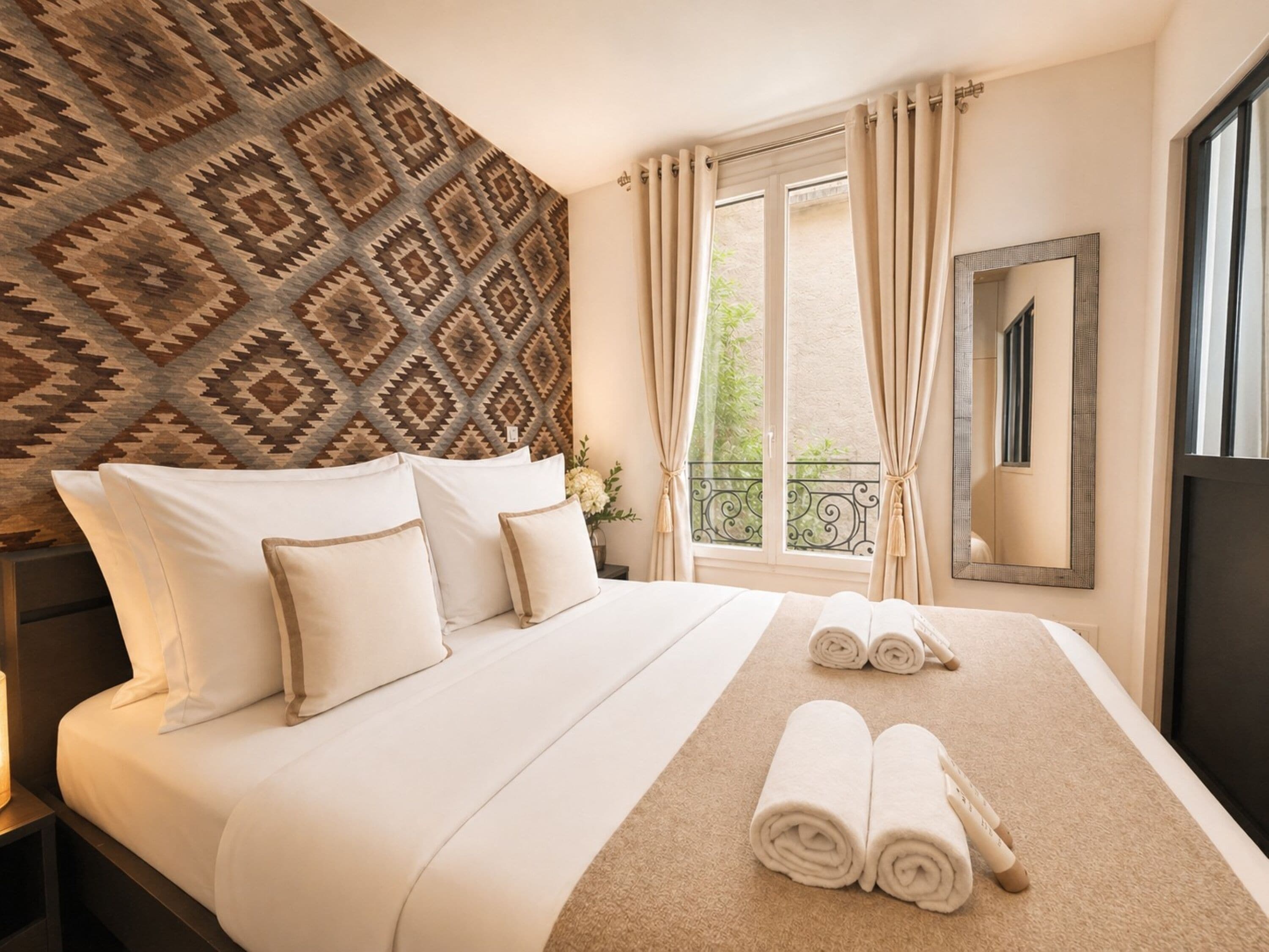 Apartment, Courtyard View | Iron/ironing board, travel crib, free WiFi, bed sheets