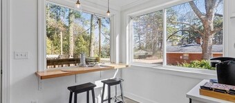 Relax In Raleigh - Room for Friends & Family!