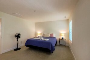 3 chambres, fer et planche à repasser, accès Internet, draps fournis