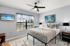 2 habitaciones, escritorio, tabla de planchar con plancha y wifi gratis 