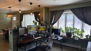 Business centre - Fully Renovated Cozy Home (Pueblo)