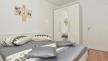 Apartment (One Bedroom Apartment With Balcony An) | 1 bedroom, cribs/infant beds