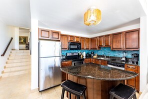 Mikrovågsugn, ugn, spishäll och diskmaskin