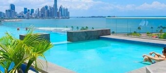Suites con vista a la Avenida Balboa