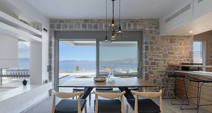 Design villa with immaculate views in Theologos