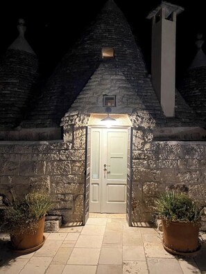 Exterior detail - Trulli Cinera, Ostuni (Apulia)