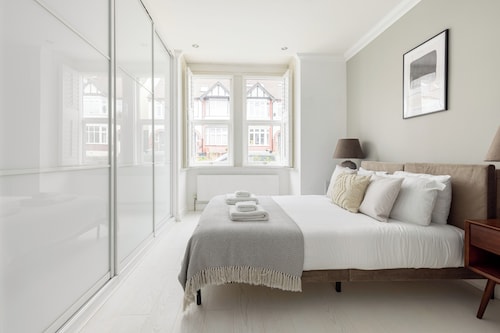 Beautiful 2 bed in Walthamstow