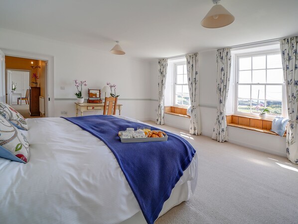 6 soverom, individuelt dekorert og individuelt innredet