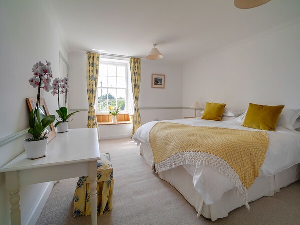 6 habitaciones, decoración personalizada y muebles diferentes