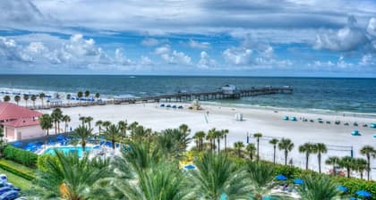 Gulfside Getaway - Beaches & Downtown