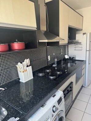 Four, plaque de cuisson