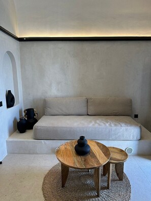 Deluxe Suite with Private Jacuzzi | Wohnbereich