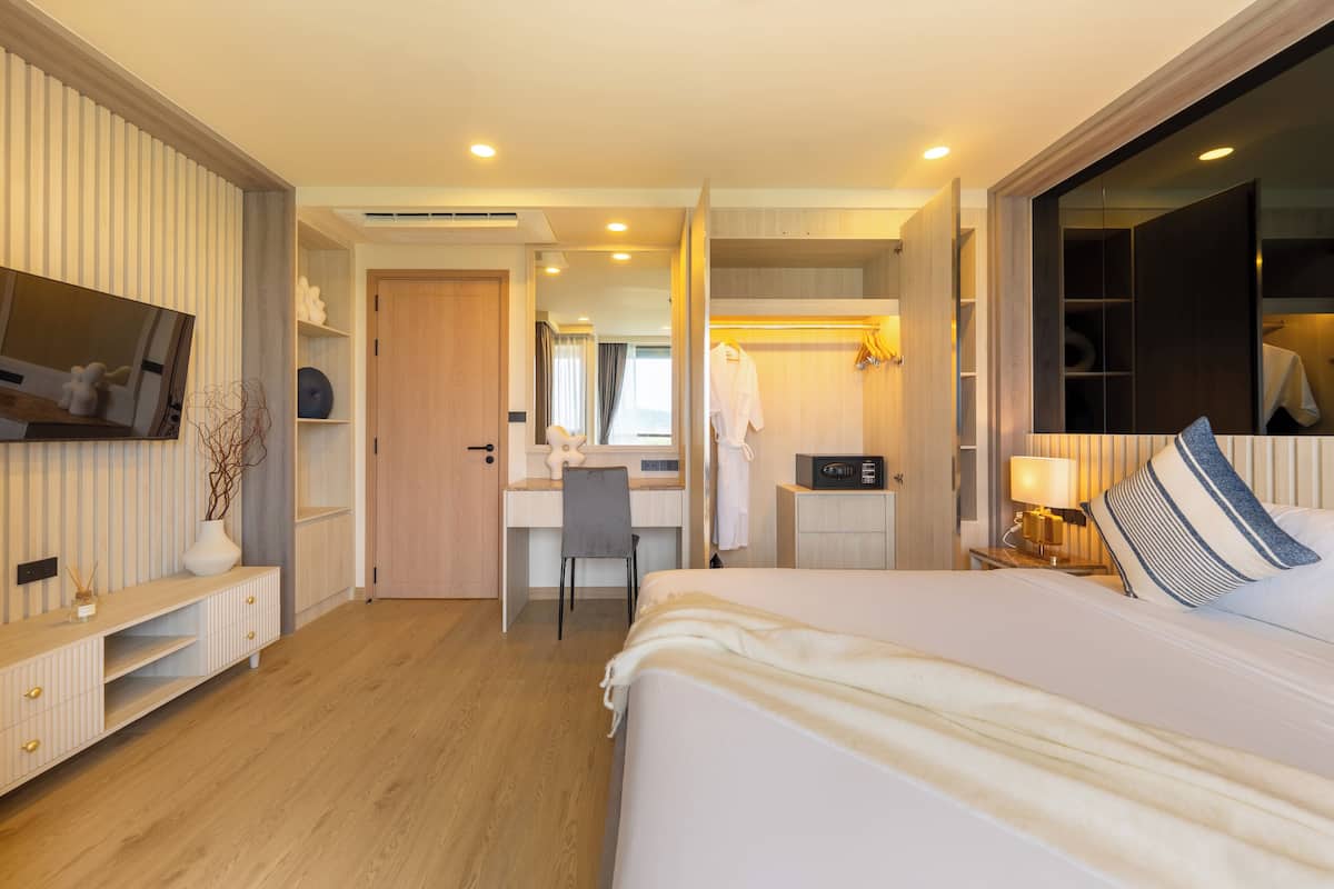 Duplex 2 Bedroom Suite Golf View | Caja de seguridad en la habitación, cortinas blackout y insonorización