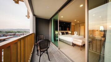 3 Bedrooms Suite | Coffres-forts dans les chambres, rideaux occultants