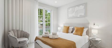 4 室のベッドルーム、アイロン / アイロン台、インターネット、ベッドシーツ