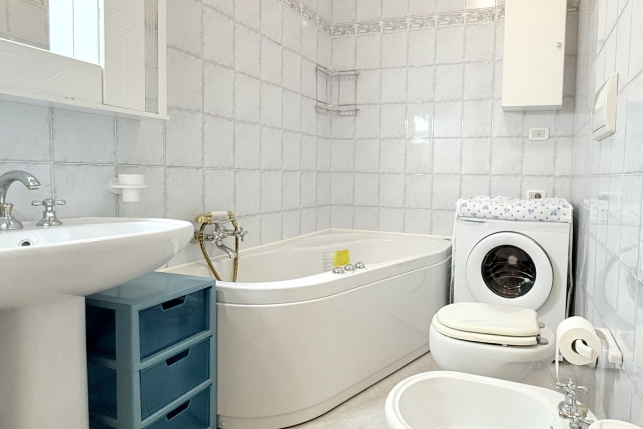 Dusche, Bidet, Handtücher