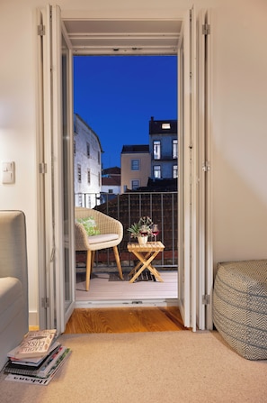 Interior - Jasmine Loft - Steps from Lello Bookshop! (Porto)