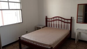 2 bedrooms, iron/ironing board, WiFi - Large apartment, sea view with Wi-Fi (Guilhermina Praia Grande)