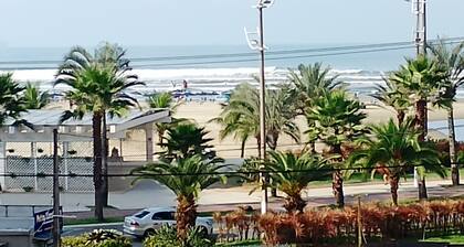 Large apartment, sea view with Wi-Fi