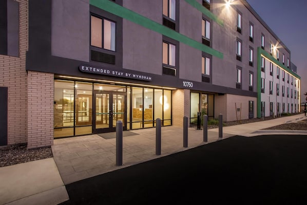 Exterior - Echo Suites Extended Stay By Wyndham Phoenix-Peoria/Glendale (Peoria)