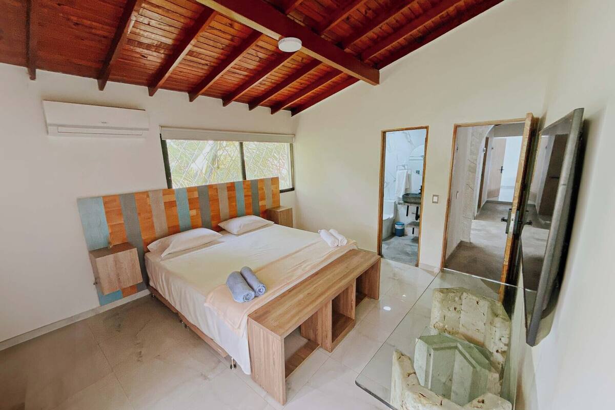 Standard Room | Free WiFi