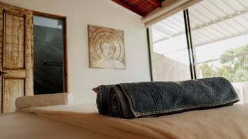 Suite - balkon - udsigt til have | Gratis Wi-Fi