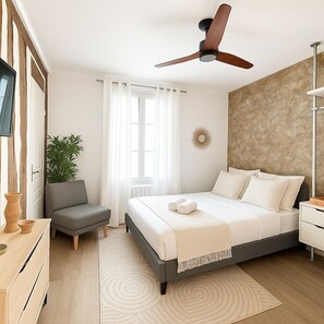 Signature Studio, Courtyard View | Iron/ironing board, travel cot, free WiFi, bed sheets