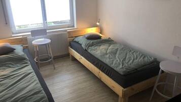 1 bedroom, WiFi, bed sheets