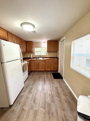 Oven, stovetop