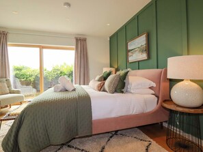 4 bedrooms, individually decorated, individually furnished, free WiFi - 8 Karn Havos (Wadebridge)