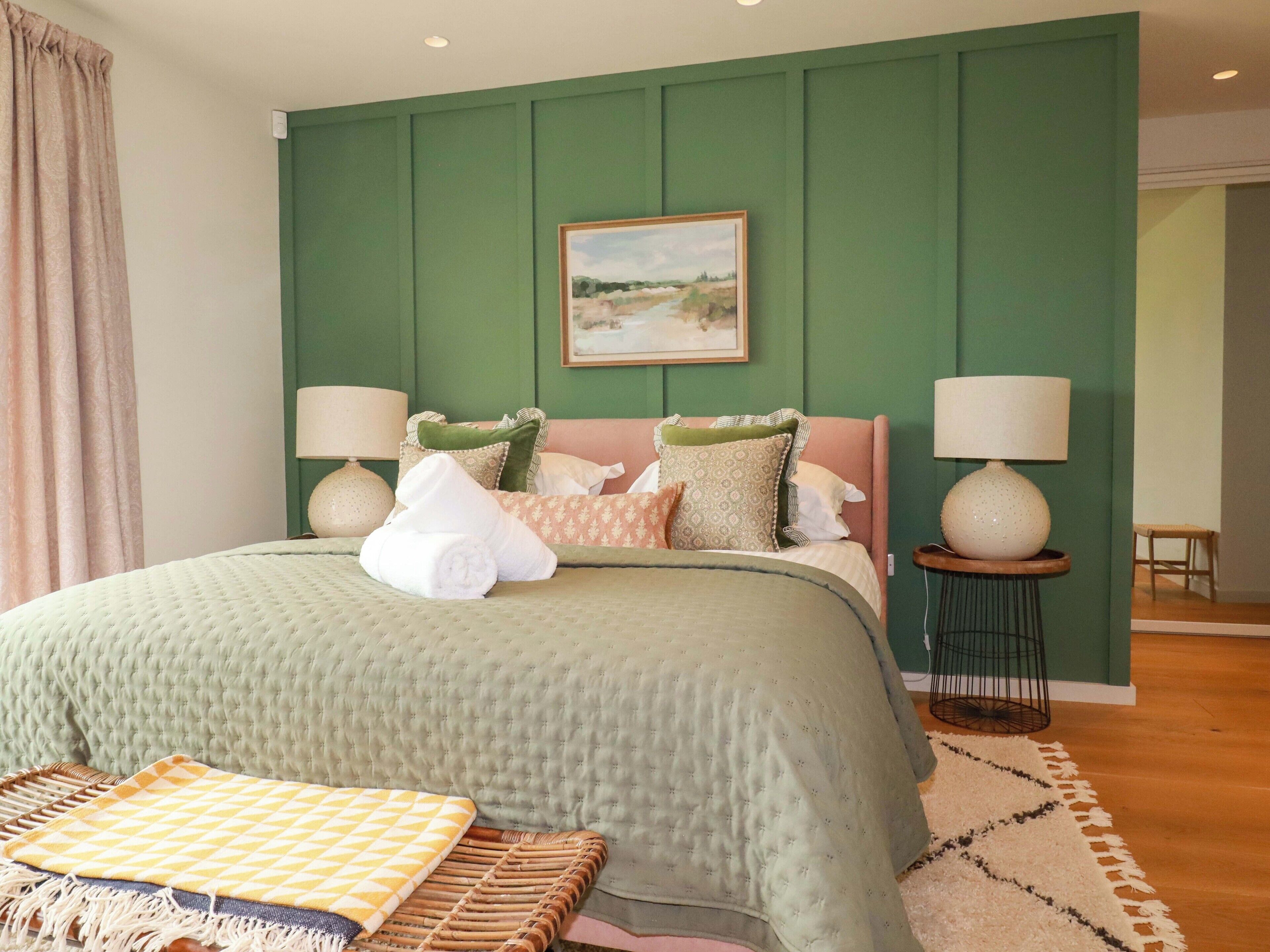 4 bedrooms, individually decorated, individually furnished, free WiFi