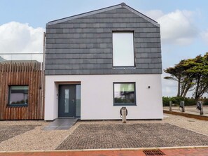 Exterior - 8 Karn Havos (Wadebridge)